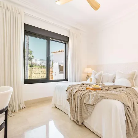Villa La Perla Impressive With Marbella