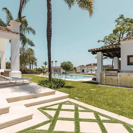 Villa La Perla Impressive With Marbella