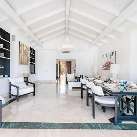 La Perla Impressive With Marbella